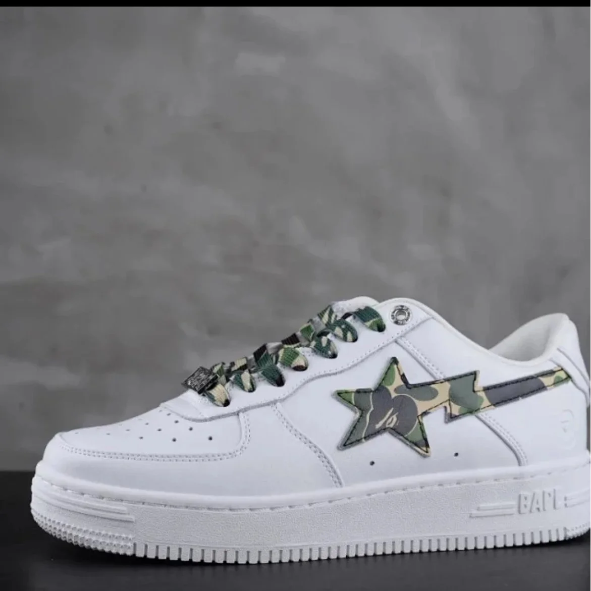 A Bathing Ape A Bathing Ape BAPE STA White/Camo Sneakers White - 1