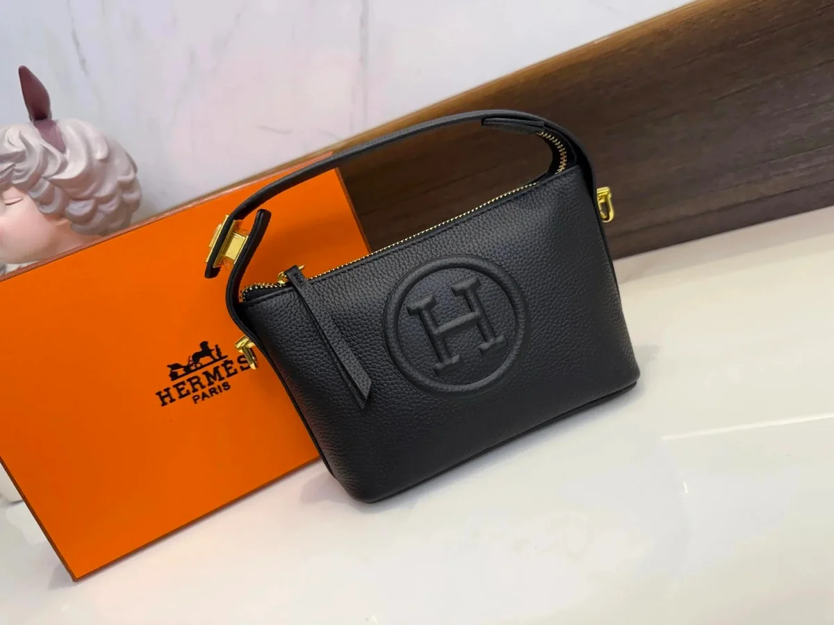 Hermès Black Leather Belt Bag