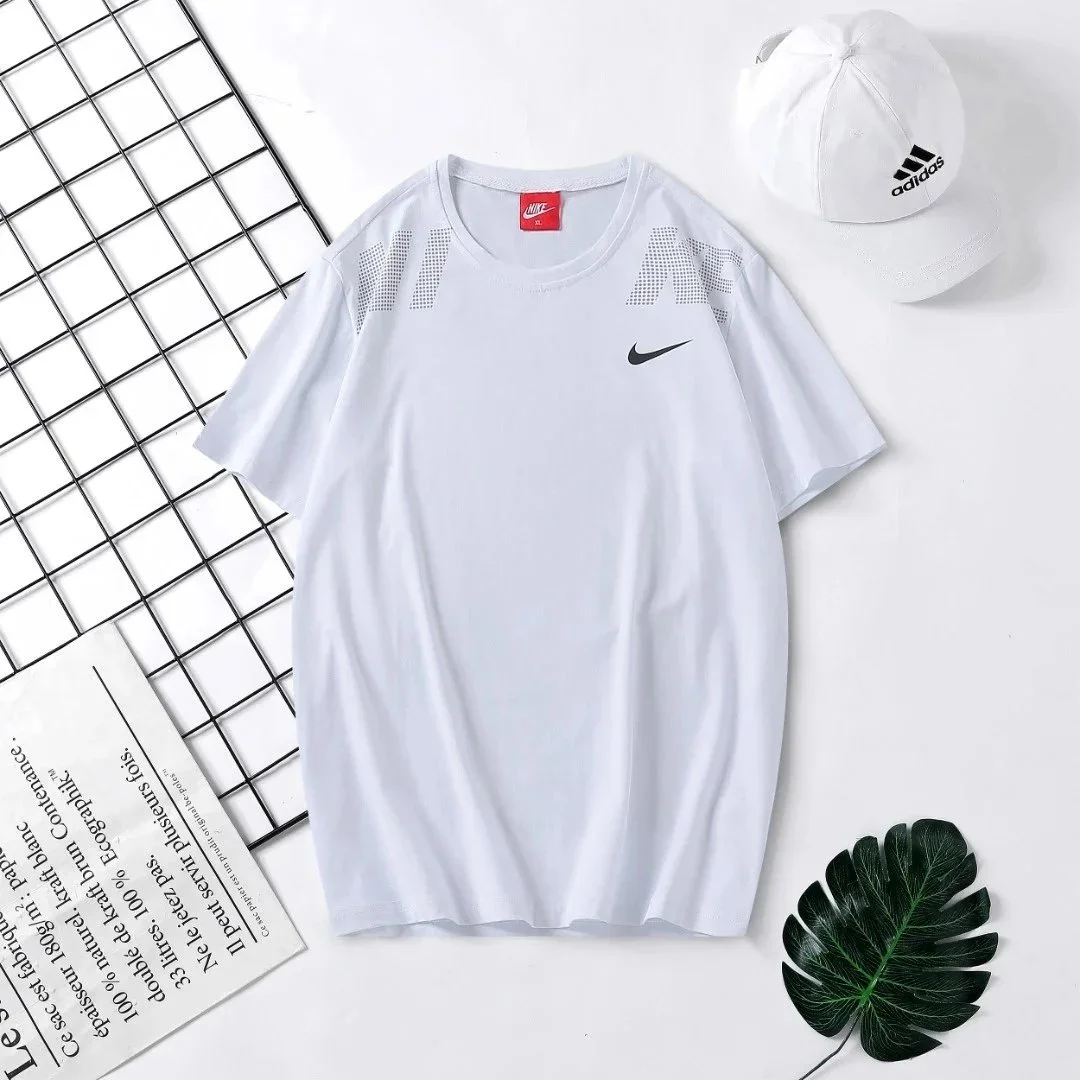 Nike Nike White Solid T-Shirt White - 1