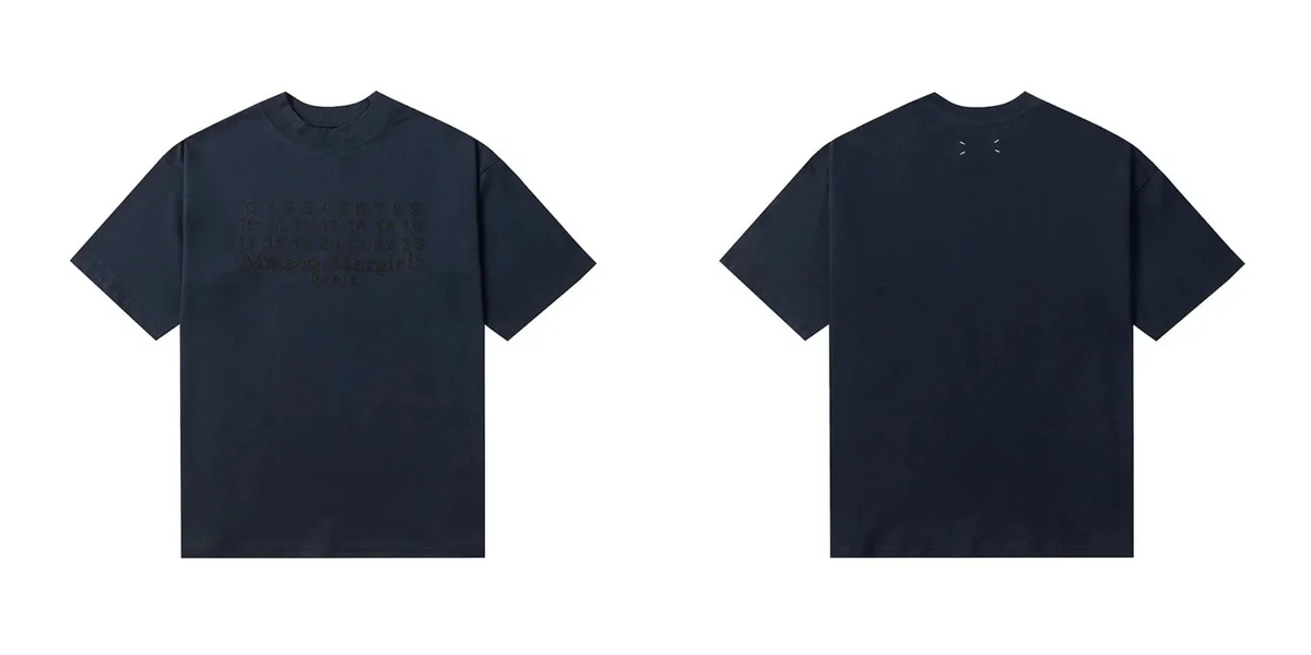 Maison Margiela Maison Margiela Black Oversized T-Shirt Navy - 1