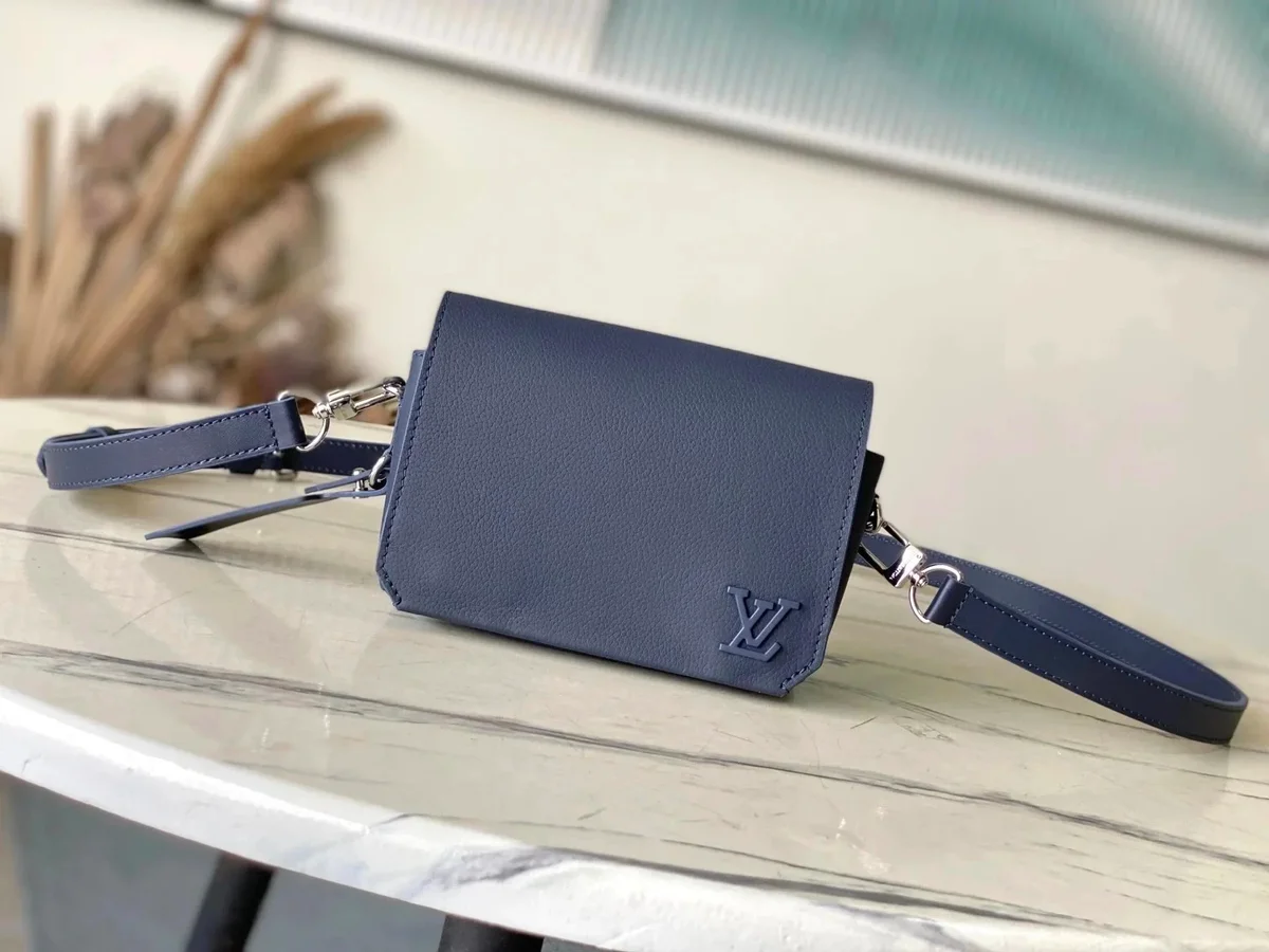 Louis Vuitton Neverfull Belt Bag Navy