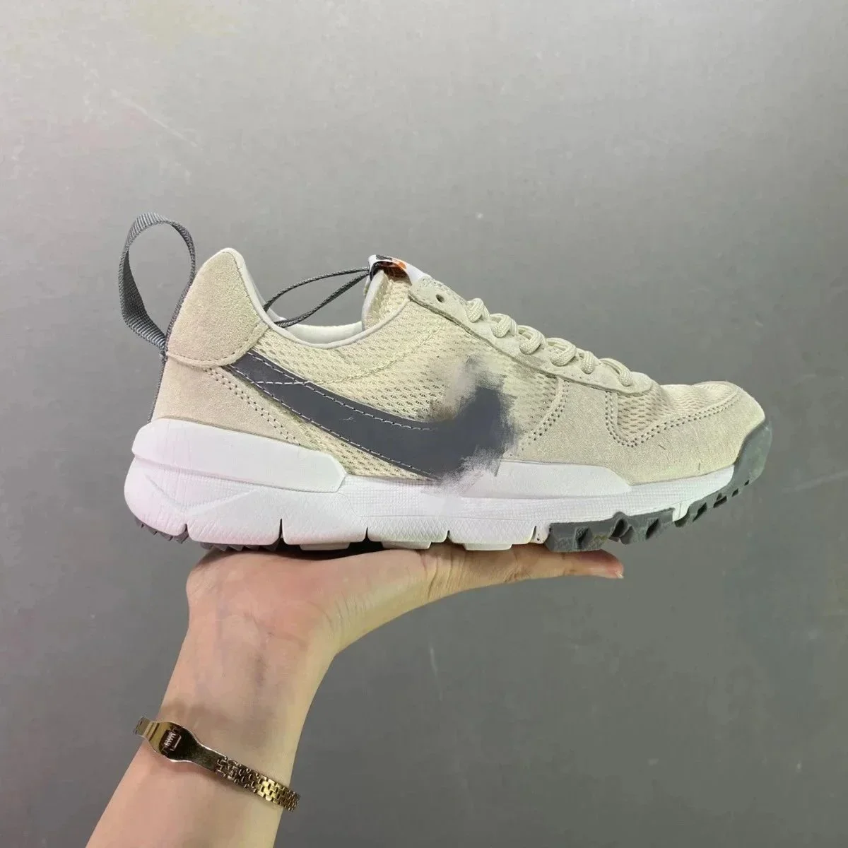 Nike Nike Air Force 1 Beige/Grey Sneakers Beige - 1