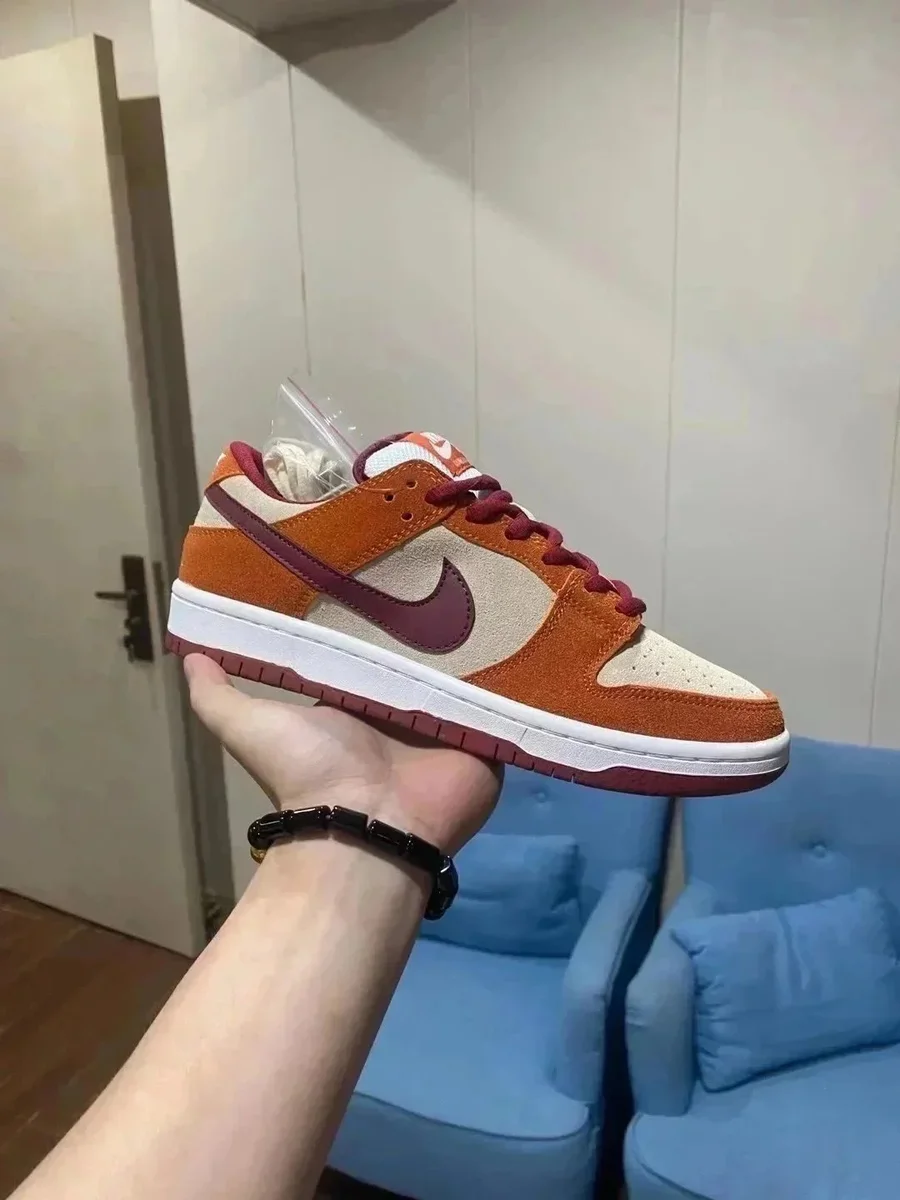 Nike Nike Dunk Low 'Saddle/Burgundy' Sneakers Brown - 1