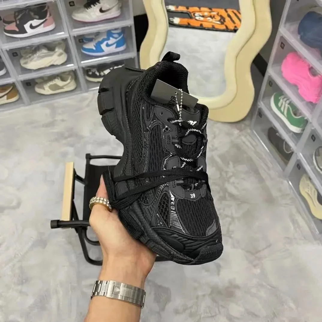 Balenciaga Balenciaga Triple S Black Sneakers Black - 1
