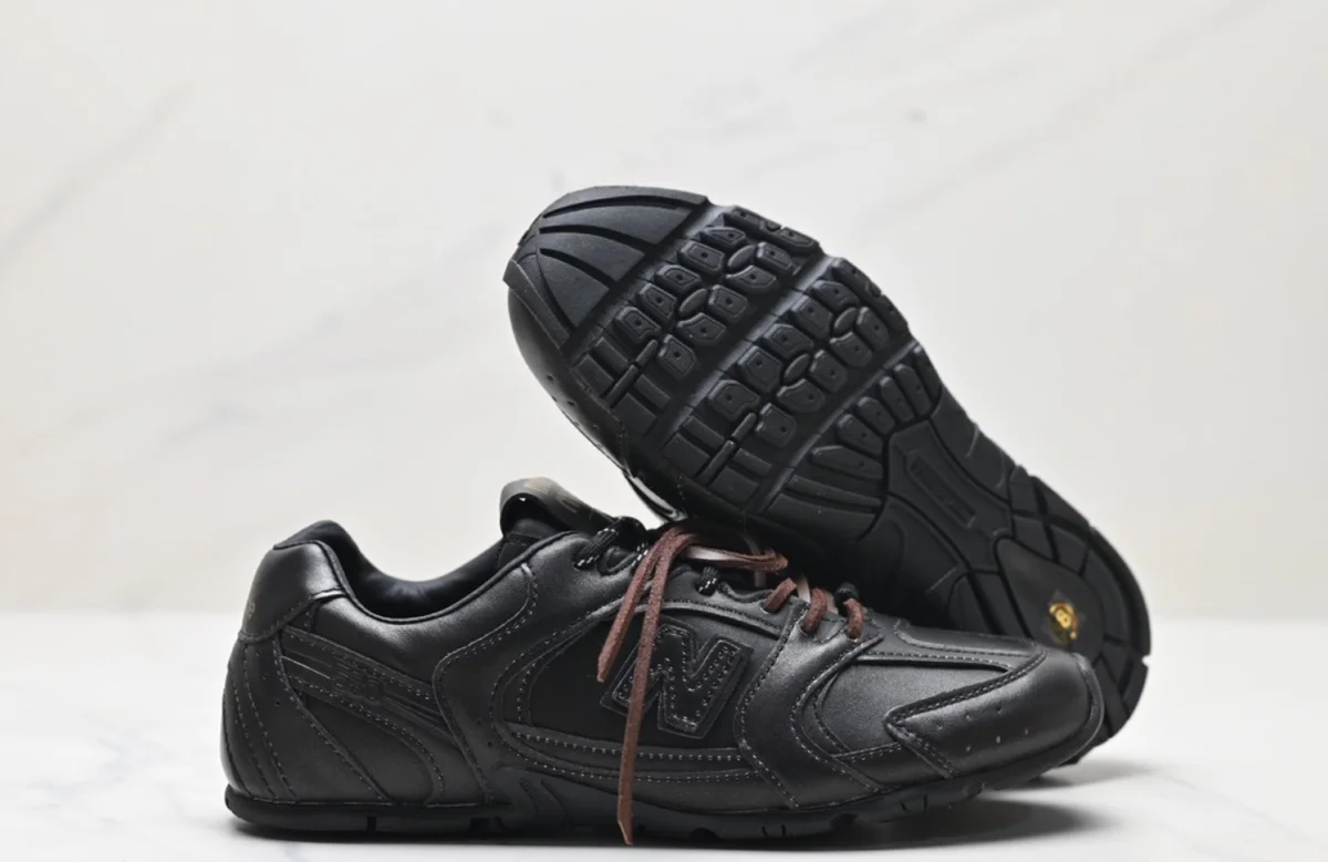 New Balance New Balance 574 Black Leather Sneakers Black - 1