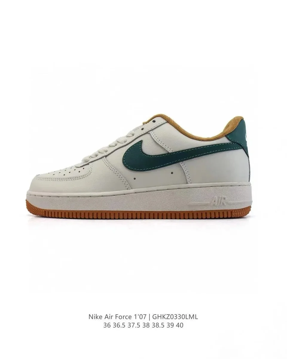 Nike Nike Air Force 1 '07 White/Green Sneakers White - 1