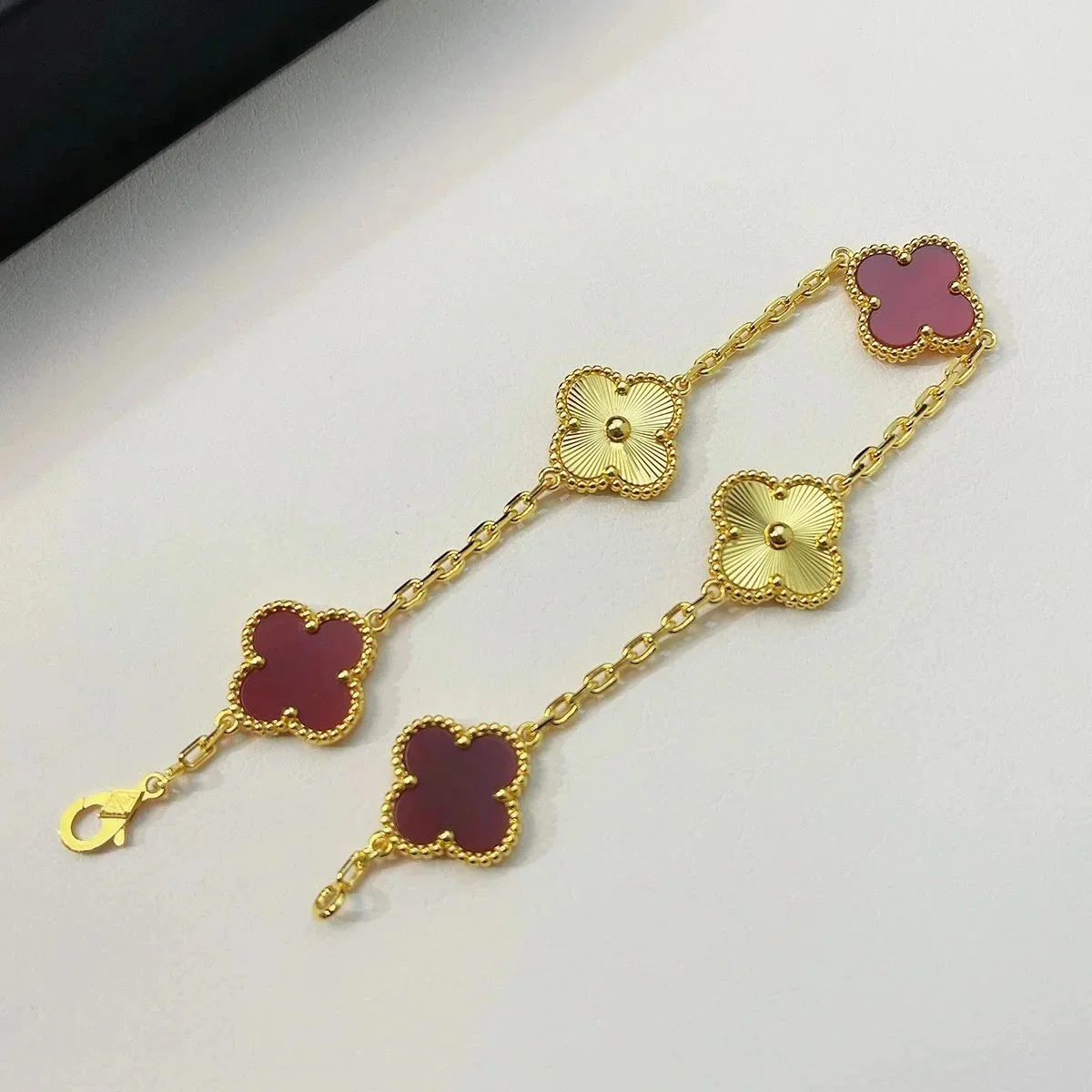 Van Cleef & Arpels Van Cleef & Arpels Alhambra Pink Clover Bracelet Pink - 1