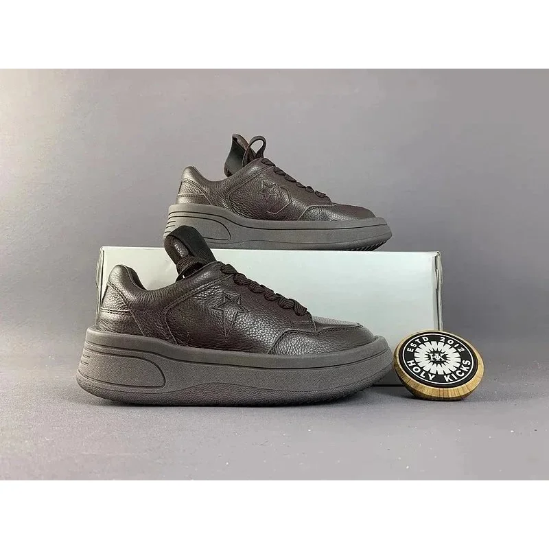 Alexander McQueen Alexander McQueen Oversized Leather Sneakers Black - 1