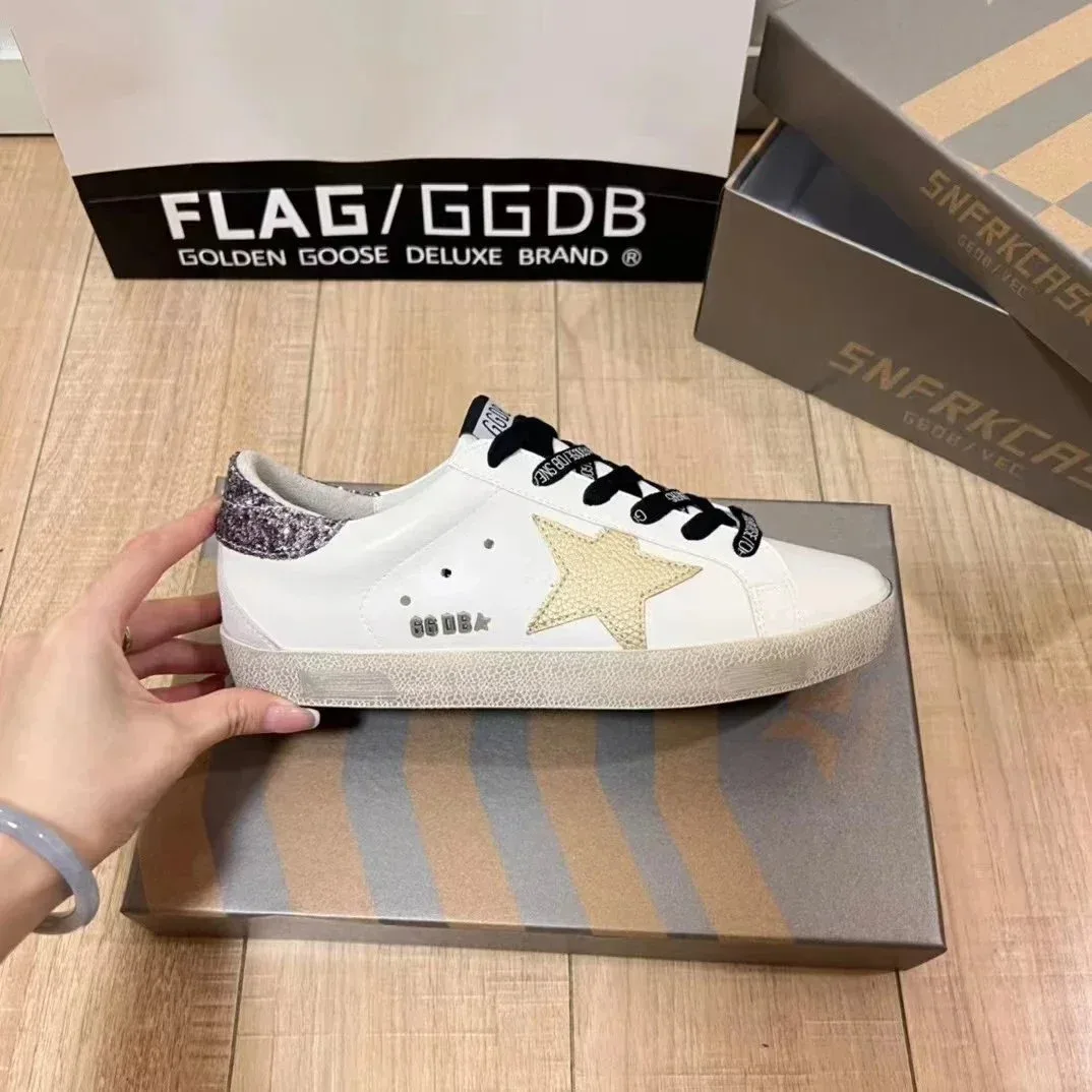 Golden Goose Golden Goose Super-Star White Gold Star Sneakers White - 1