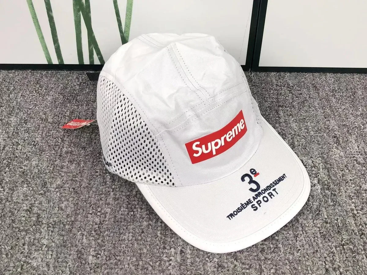 Supreme Supreme White 'Troisième Arrondissement Sport' Cap White - 1