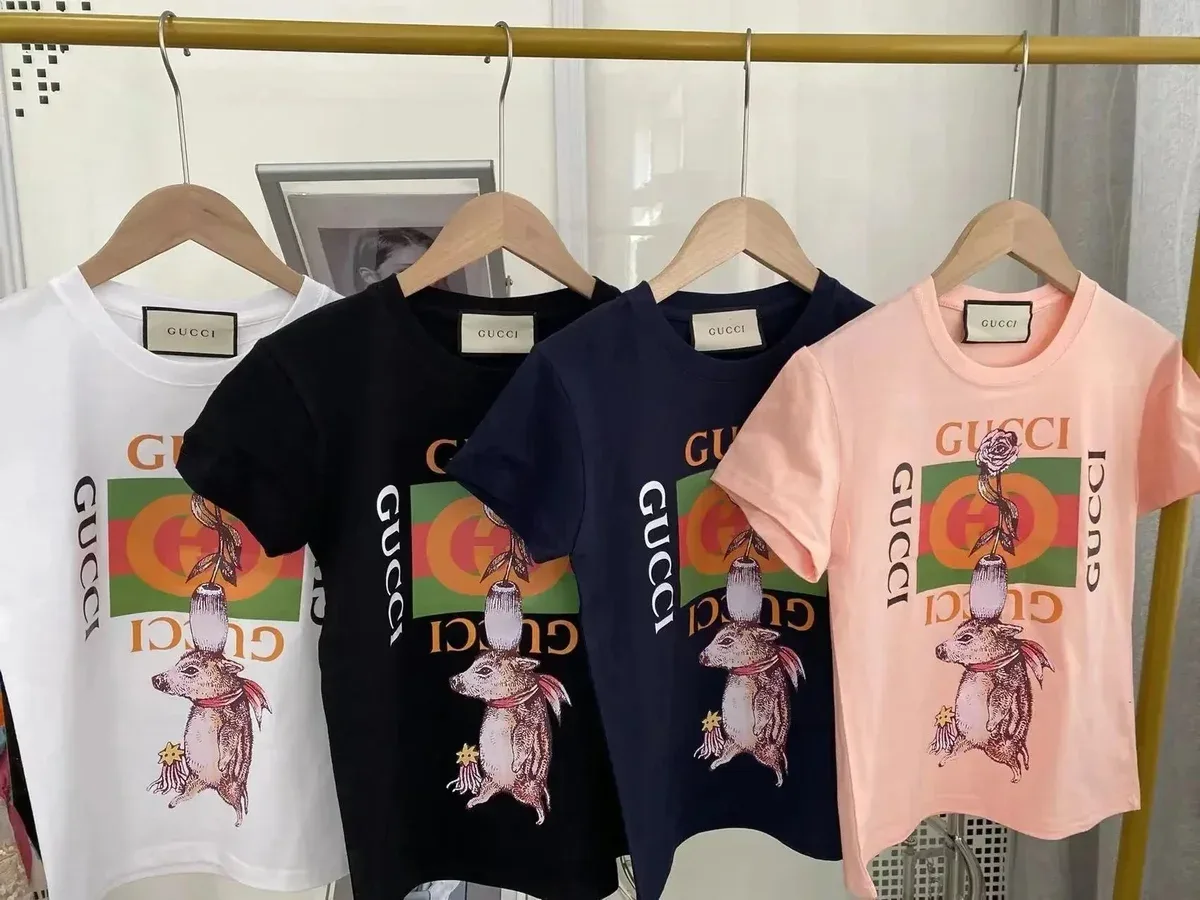 Gucci Gucci Pig Print T-Shirt in White, Black, Navy, Pink Black - 1