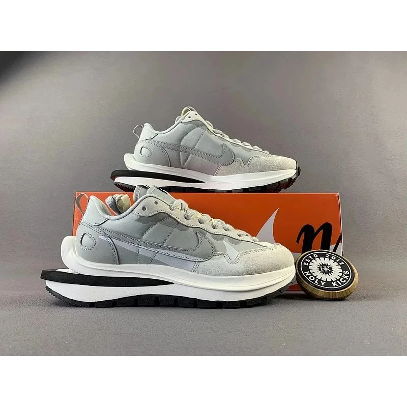 Nike Nike x Sacai Triple Grey Sneakers Grey