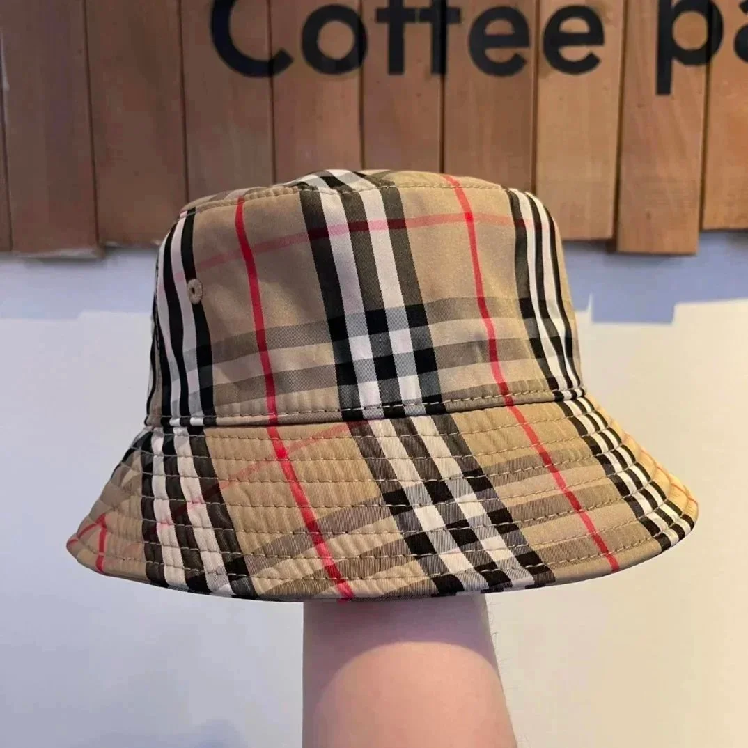Burberry Burberry Classic Check Bucket Hat Beige - 1