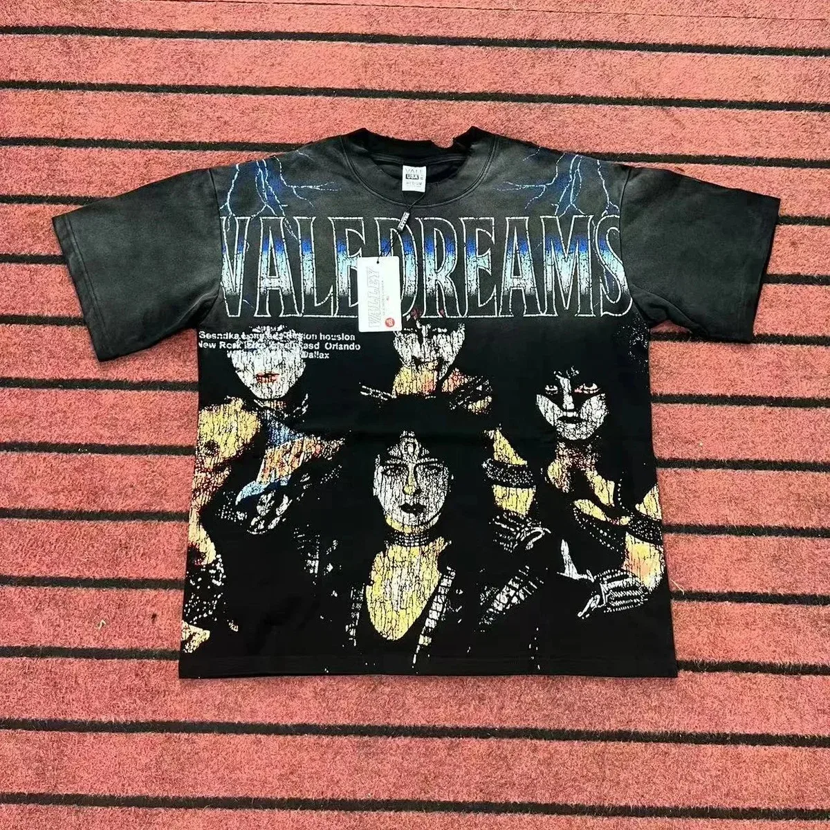 Other Black 'VALEDREAMS' Graphic T-Shirt Black - 1