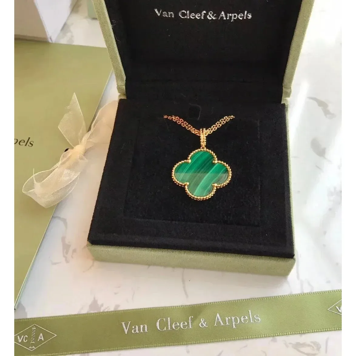 Van Cleef & Arpels Van Cleef & Arpels Alhambra Malachite Necklace Green - 1