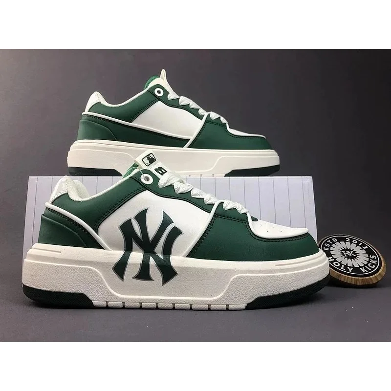 New York Yankees NY Yankees Green & White Low Top Sneakers Green - 1
