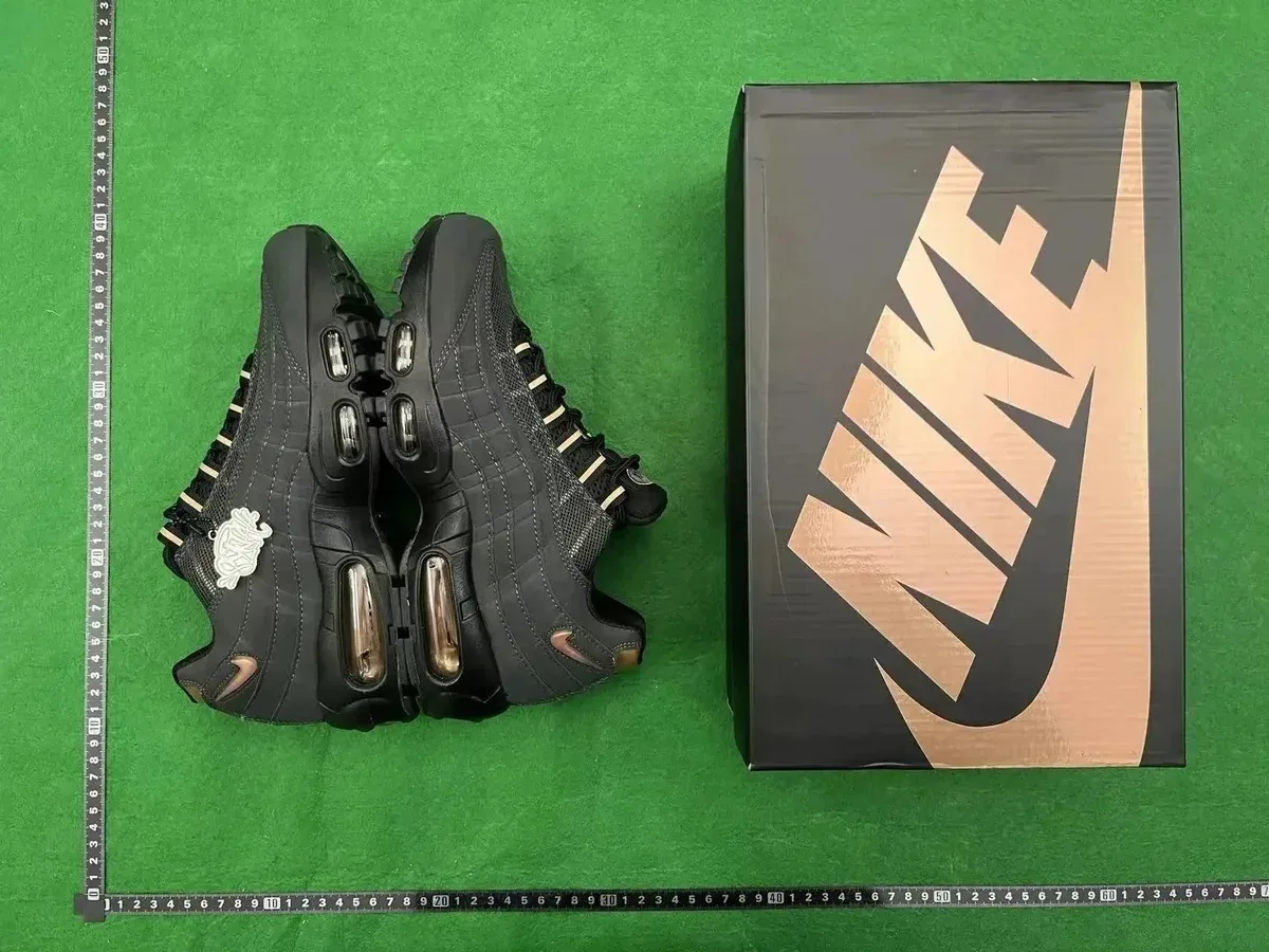 Nike Nike Air Max 95 Triple Black Sneakers Black - 1