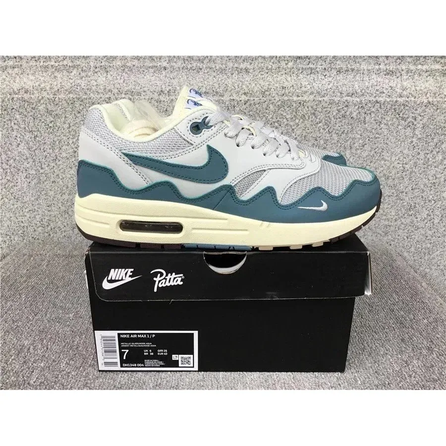 Nike Nike Air Max 1 Patta Triple White/Teal Sneakers White
