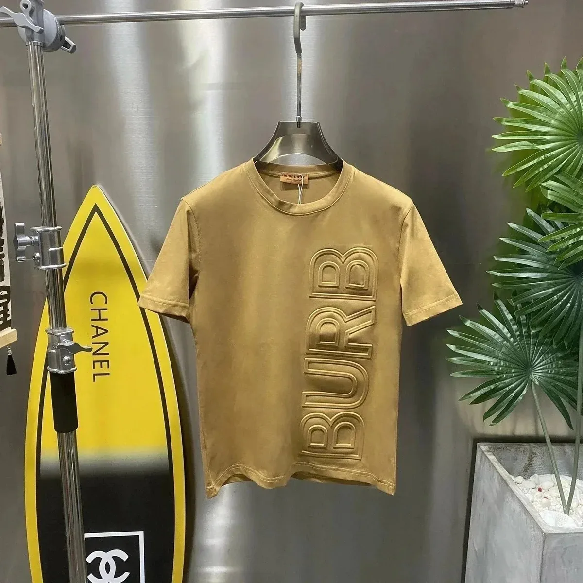 Burberry Burberry Beige Embossed Logo T-Shirt Beige - 1