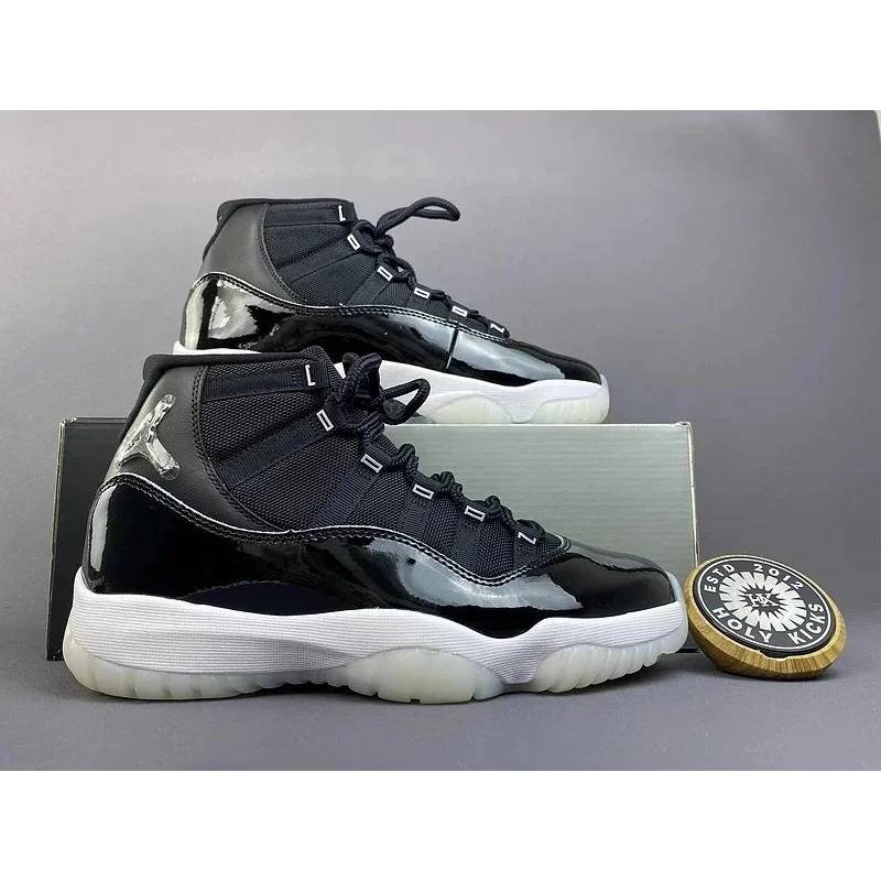 Jordan Nike Air Jordan 11 Black/White Sneakers Black - 1