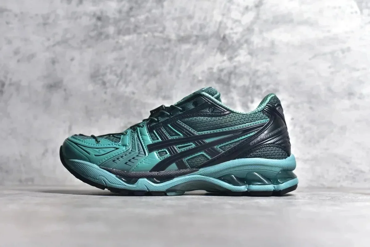 ASICS ASICS Gel-Kayano Turquoise/Black Sneakers Blue - 1