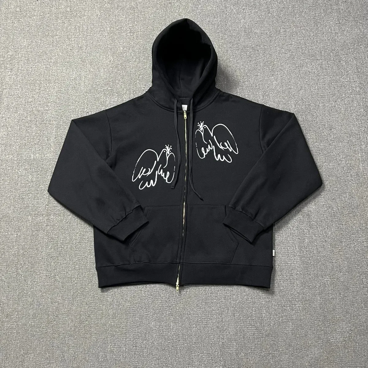 Black Zip-Up Hoodie with White Graphic Print — Oopbuy Spreadsheet find