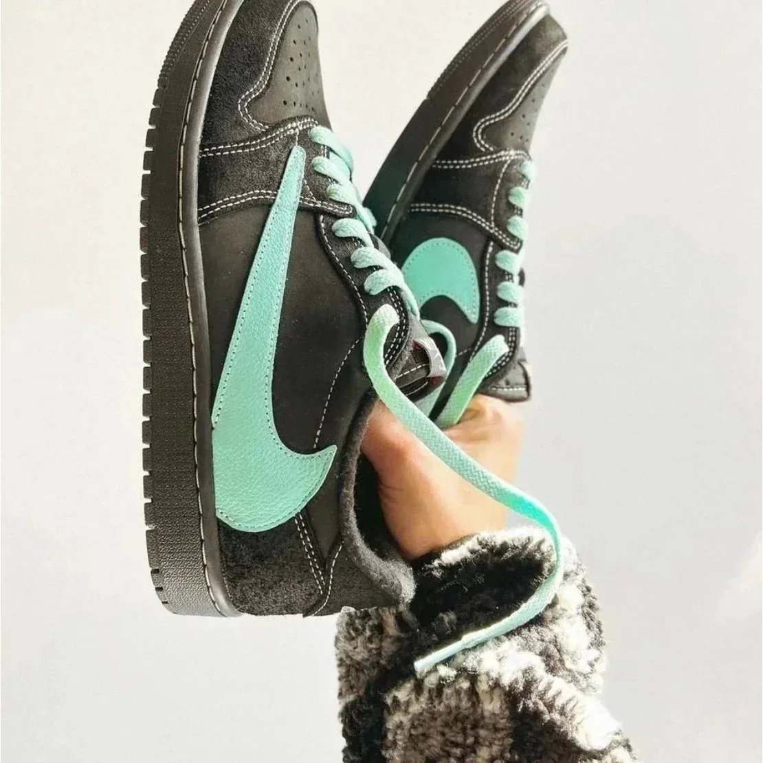 Jordan Nike Air Jordan 1 Low Black/Tiffany Blue Sneakers Black - 1