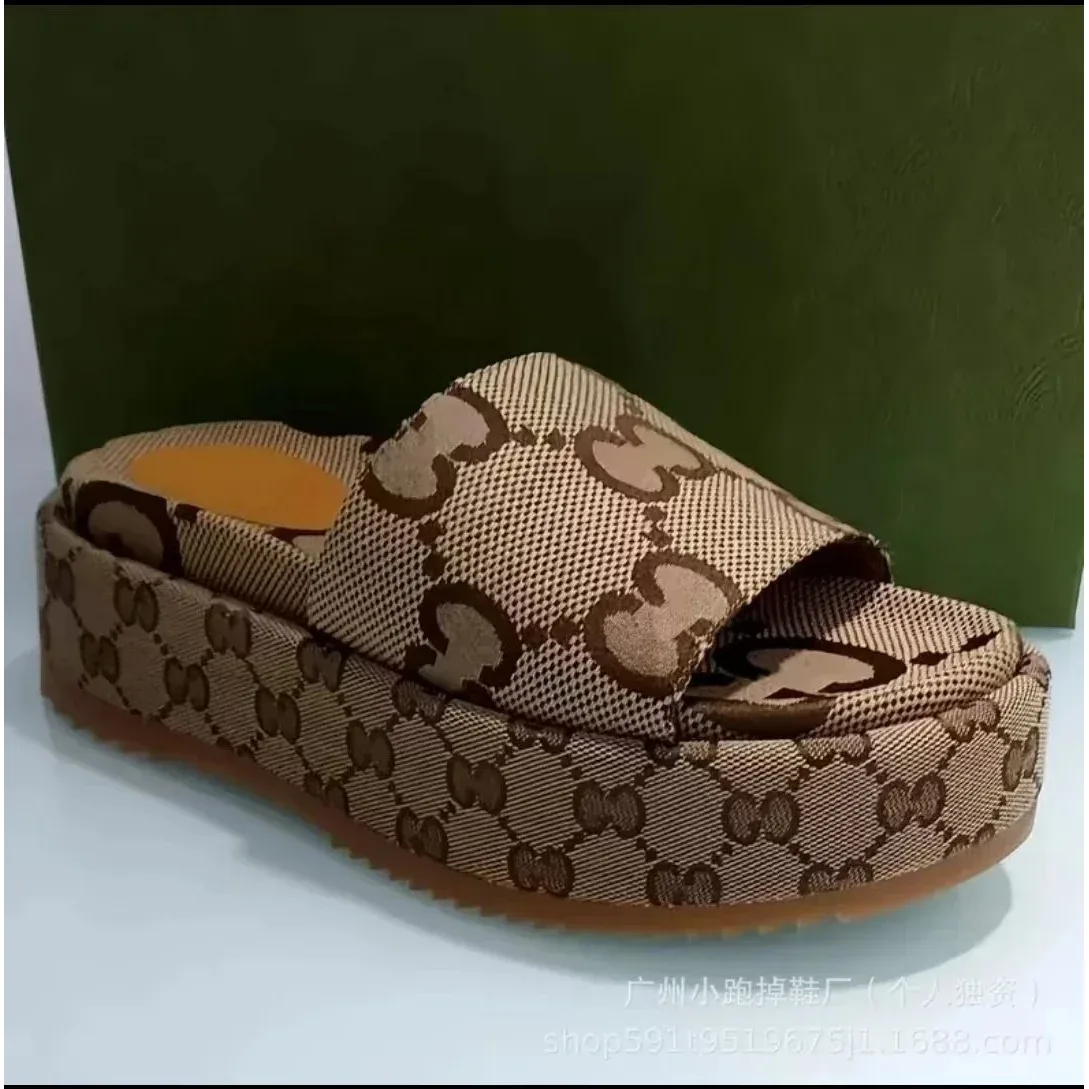 Gucci Gucci GG Marmont Beige Platform Sandals Beige - 1