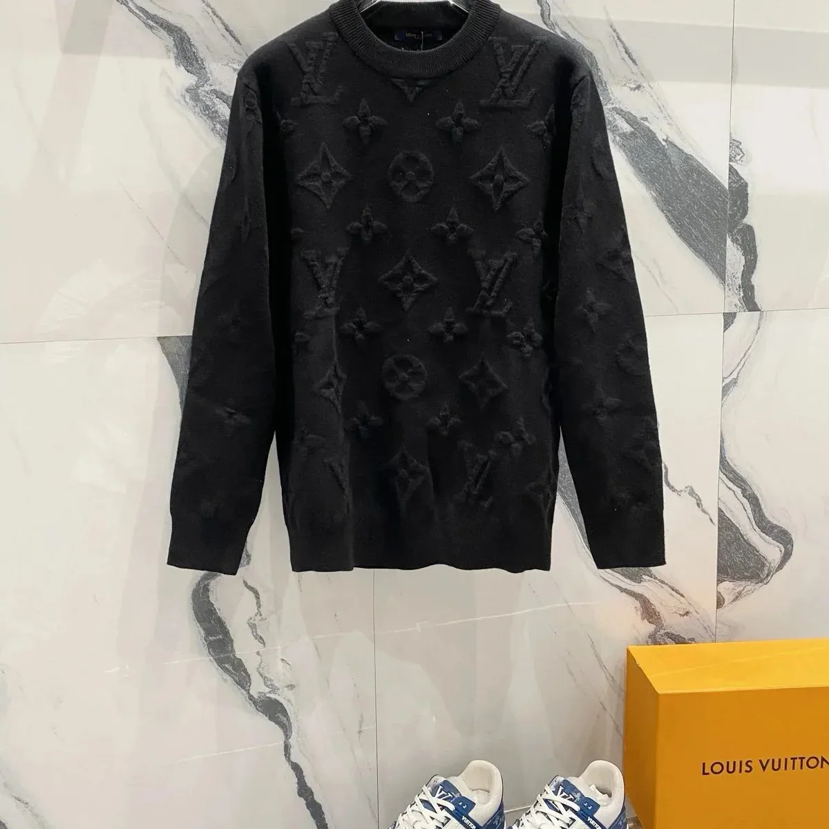Louis Vuitton Suéter com monograma em relevo preto