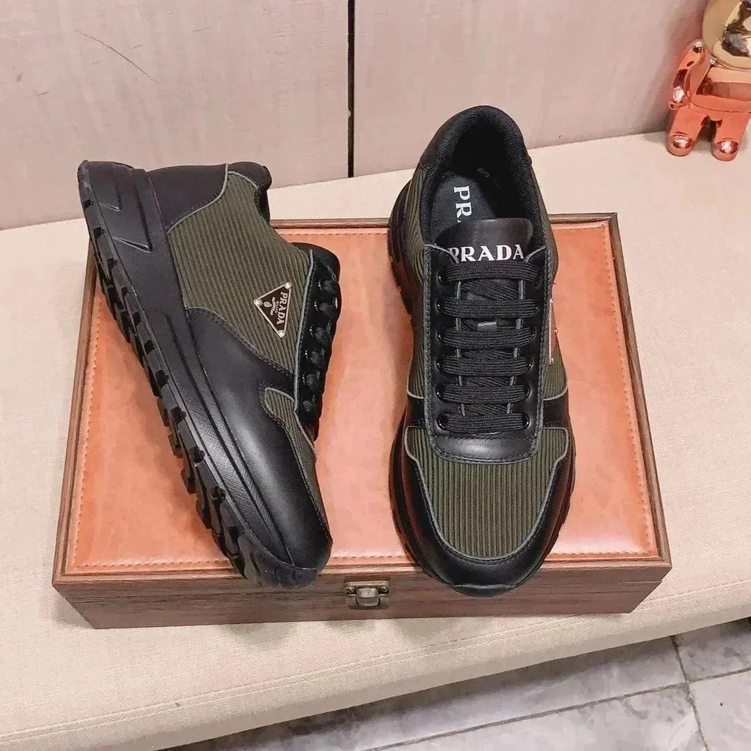 Prada Prada Sneakers Black/Green Running Shoes Black - 1