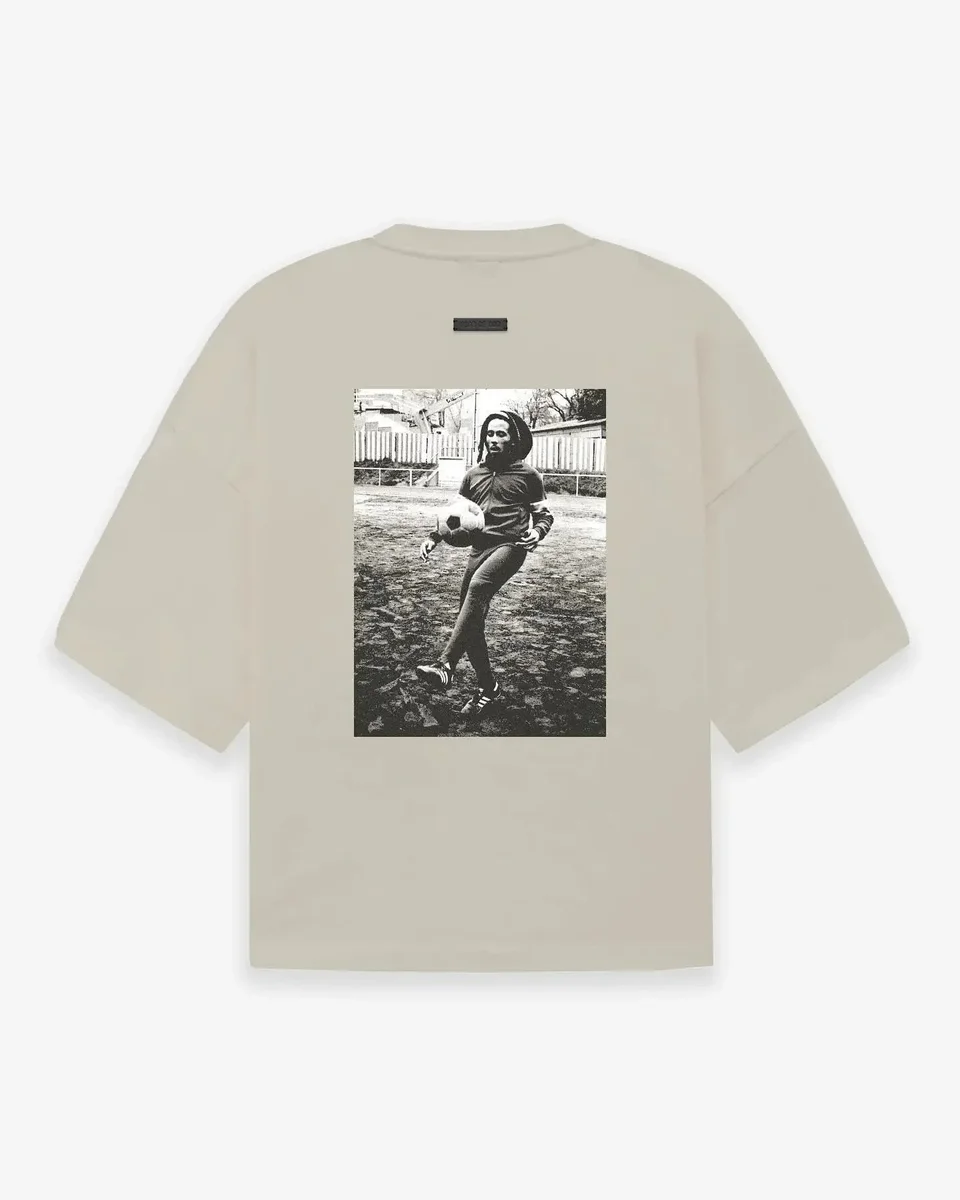 Fear of God Fear of God Essentials Oversized T-Shirt Beige Graphic Beige - 1