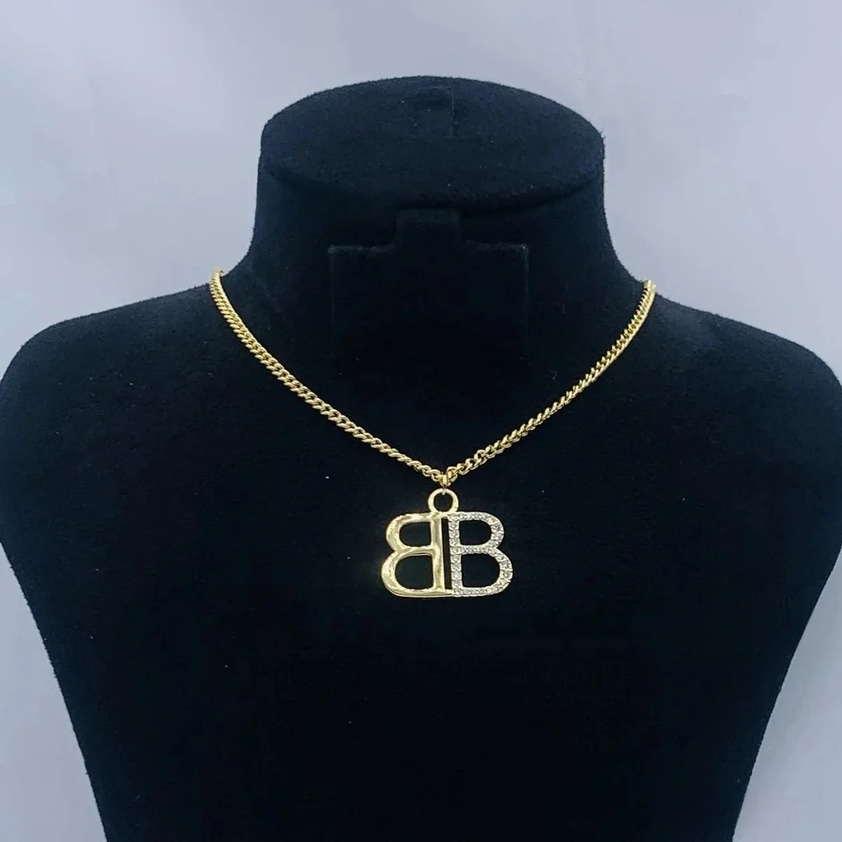 Other Gold Letter B Pendant Necklace Gold - 1