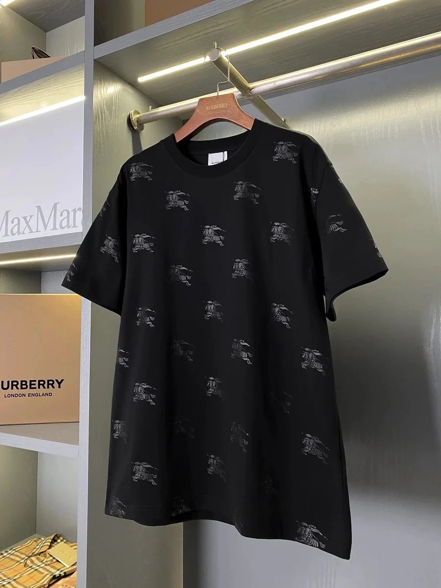 Burberry Burberry Bur-25-02 Black Equestrian Knight T-Shirt Black - 1