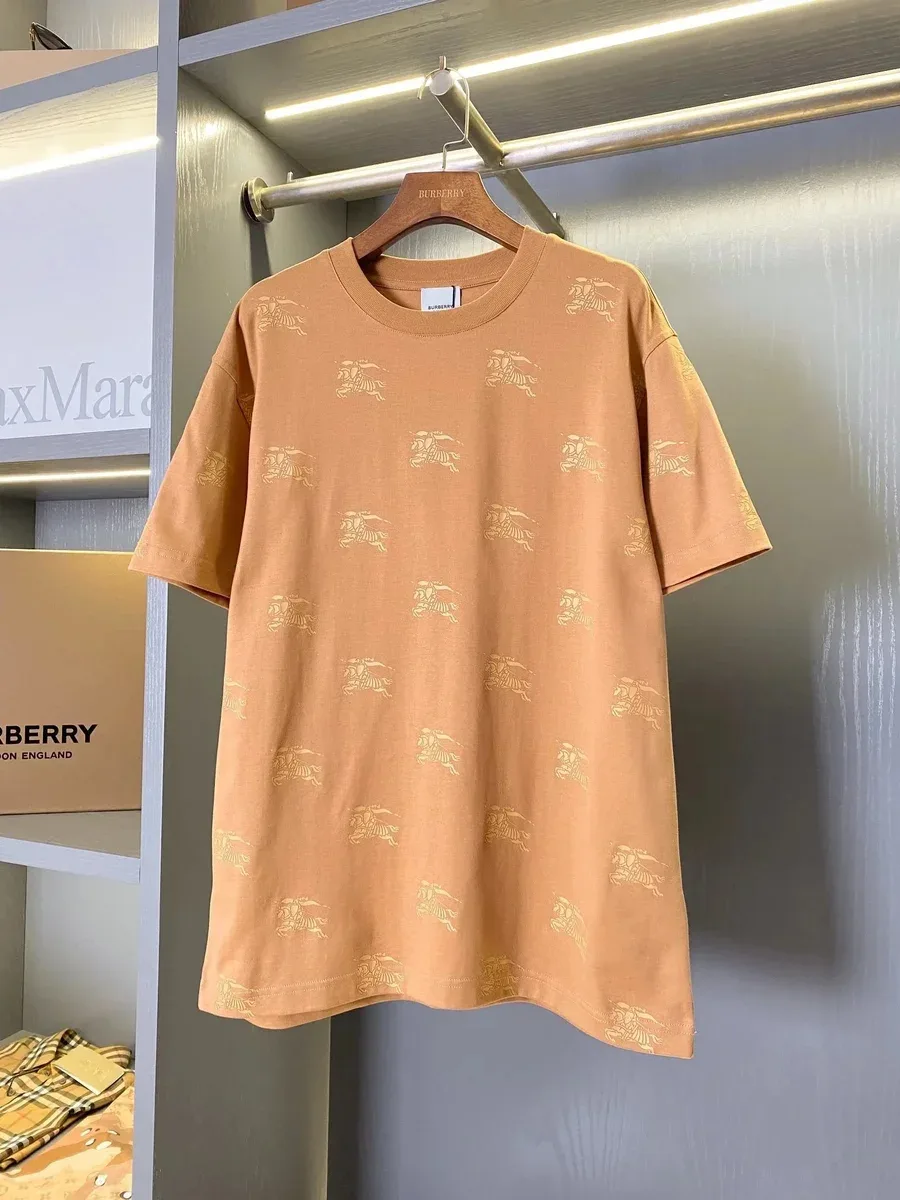 Burberry Burberry Bur-25-03 Camel Horse Print T-Shirt Beige - 1