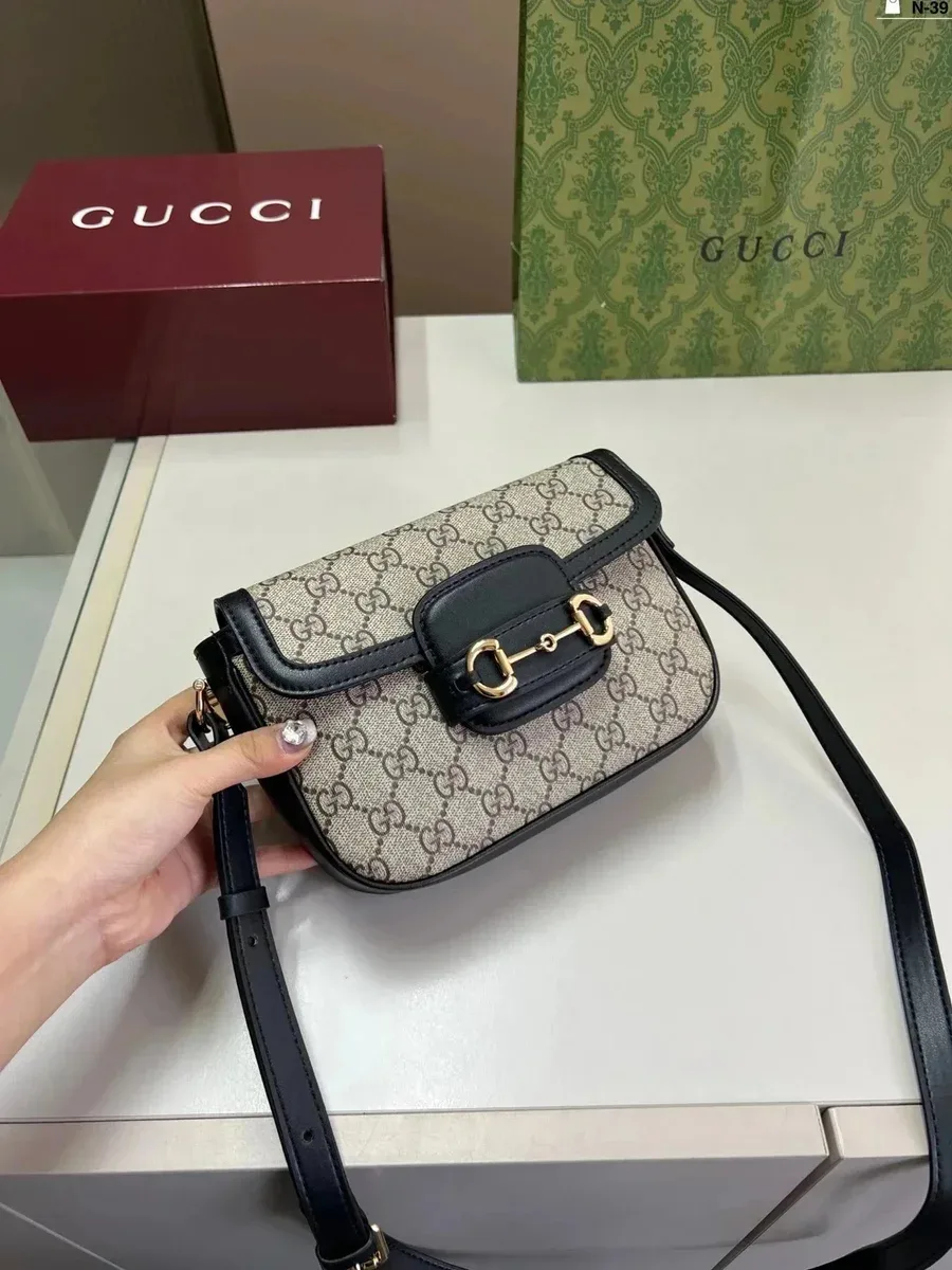 Gucci Gucci GG Marmont Horsebit Mini Bag Beige/Black Beige - 1