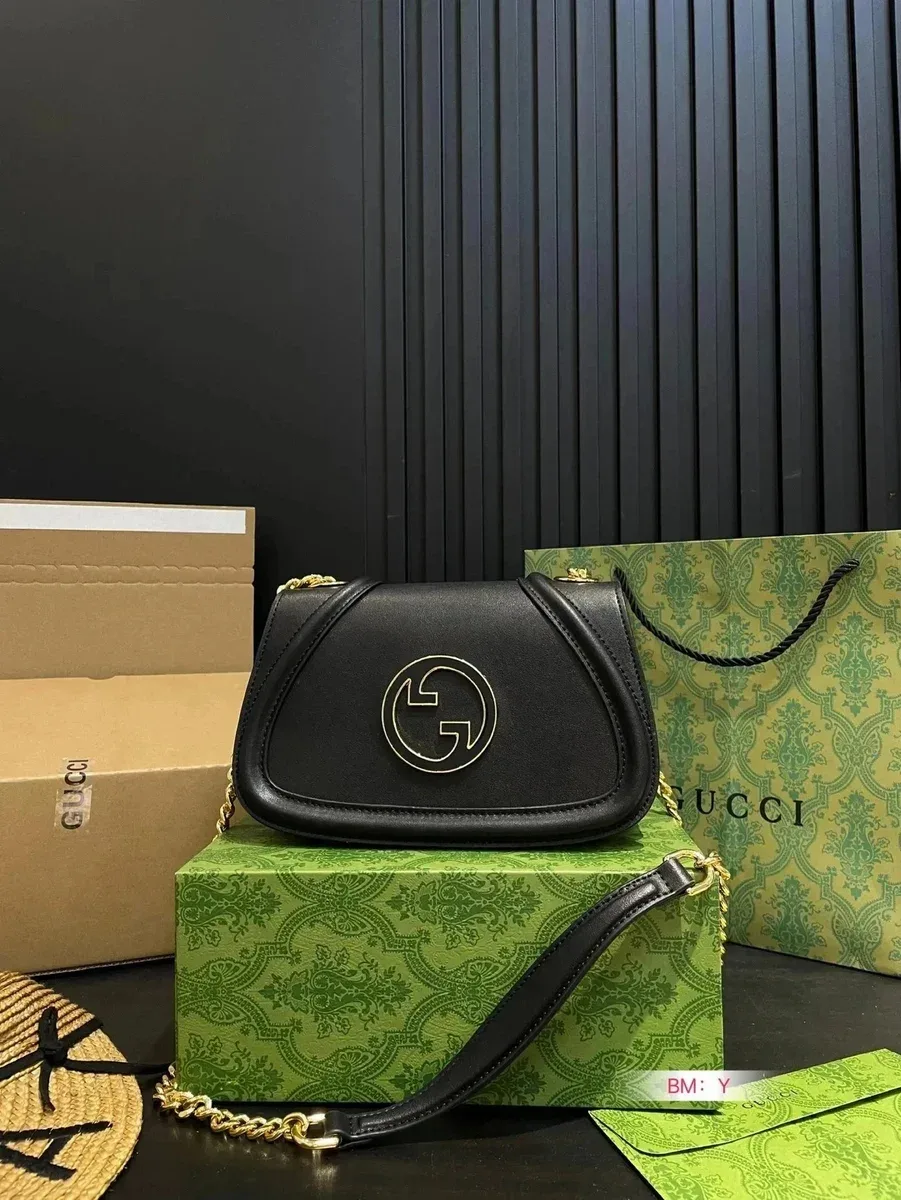 Gucci Gucci GG Marmont Black Leather Shoulder Bag Black - 1