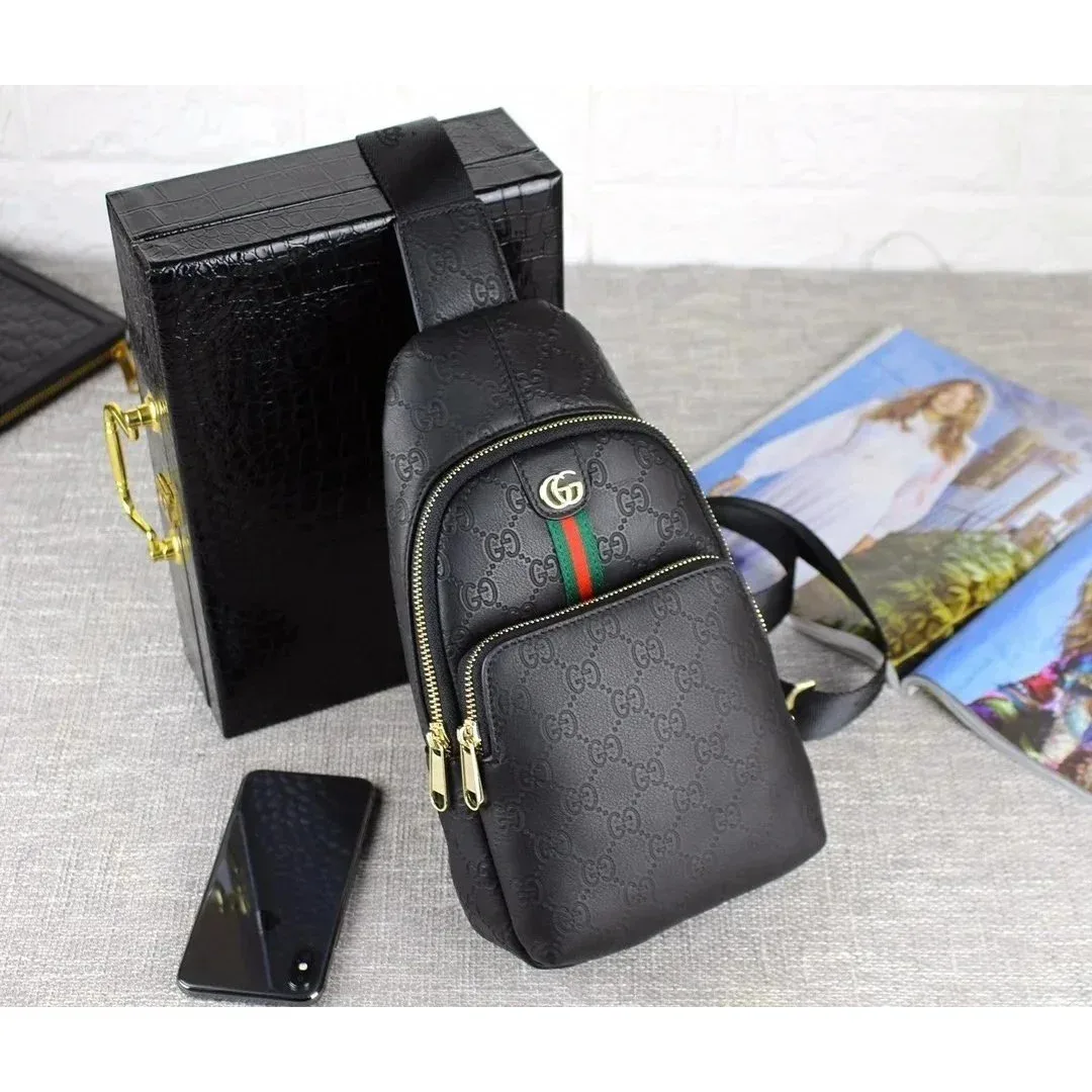 Gucci Gucci GG Marmont Black Leather Crossbody Bag Black - 1