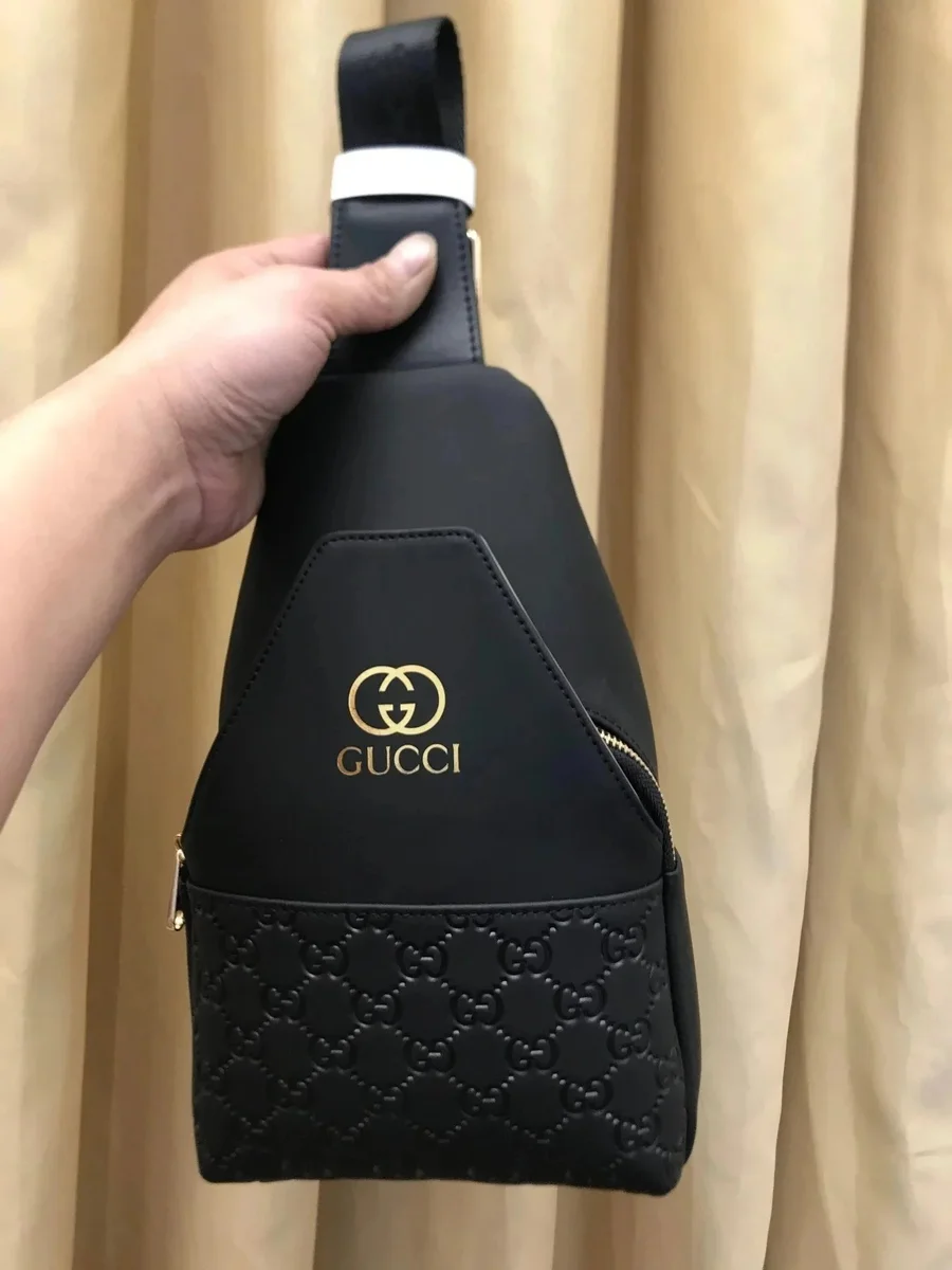 Gucci Gucci GG Marmont Black Chest Bag Black - 1