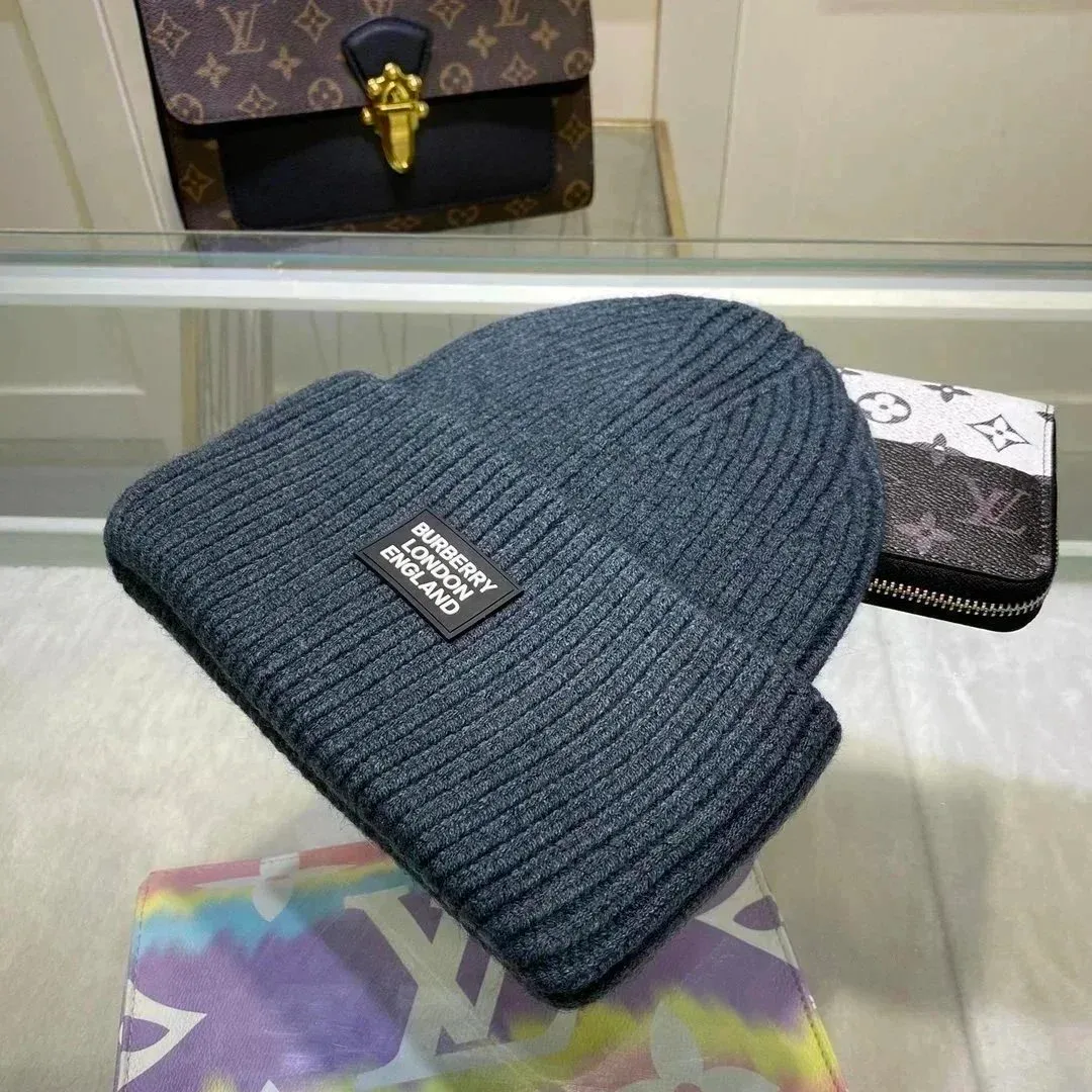 Burberry Burberry London England Beanie Grey Headwear Grey - 1