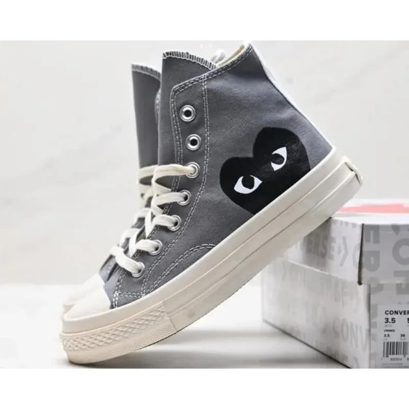 Comme des Garçons Comme des Garçons Play Chuck Taylor Grey Heart Sneakers Grey - 1