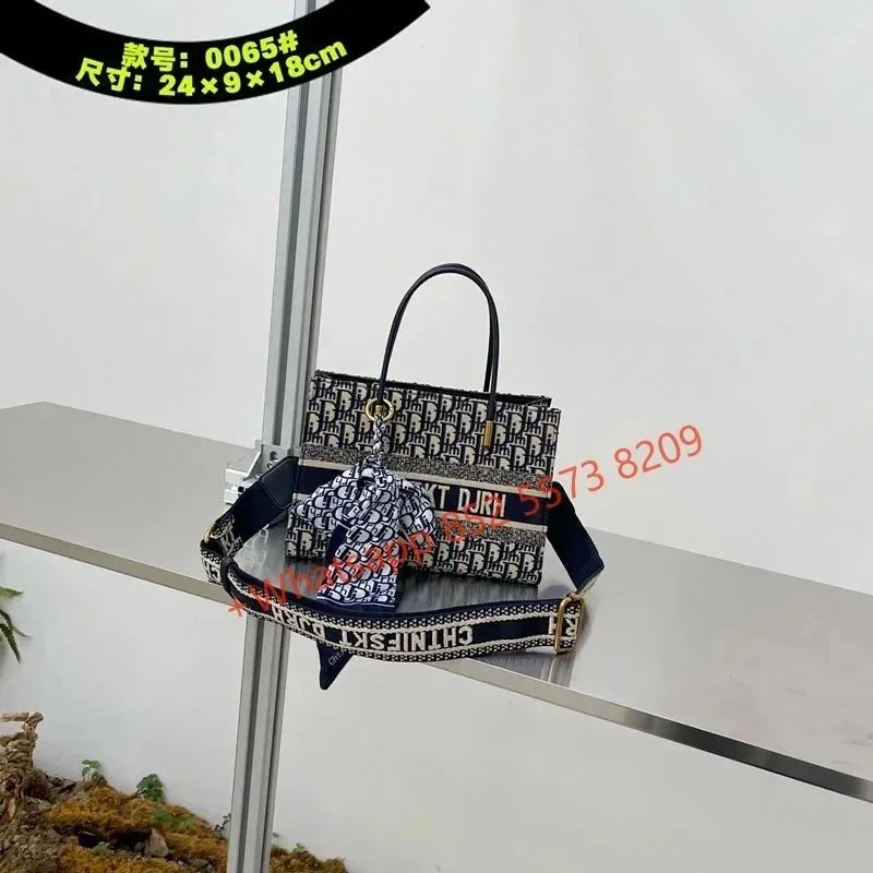 Dior Dior Lady Dior Oblique Tote Black/White Bag Black - 1