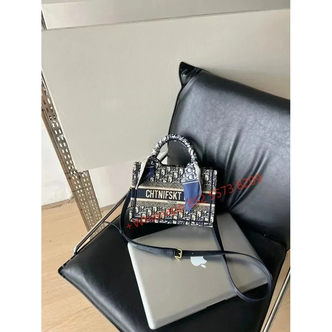 Dior Dior Lady Dior CHTNFSKT Mini Tote Bag Blue - 1