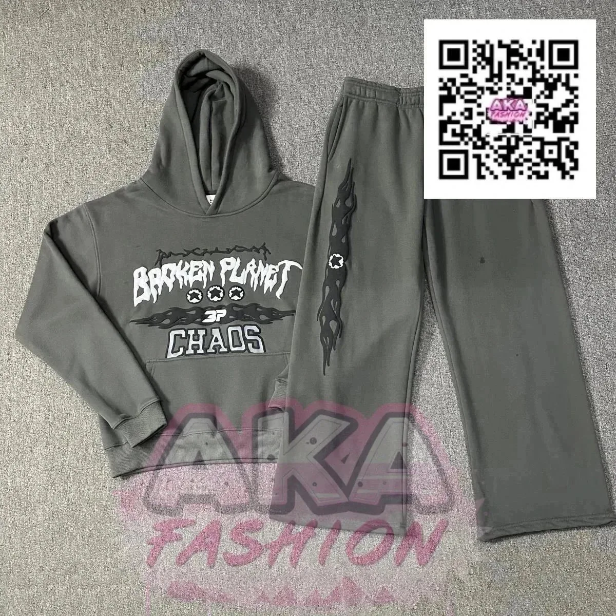 Other Unisex 'Broken Planet Chaos' Tracksuit Set Olive Green Green - 1