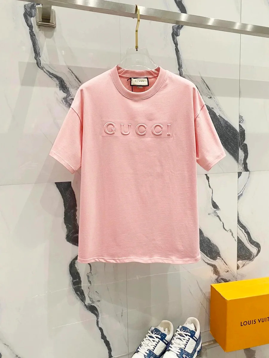 Gucci Gucci Pink Embossed Logo T-Shirt Pink - 1