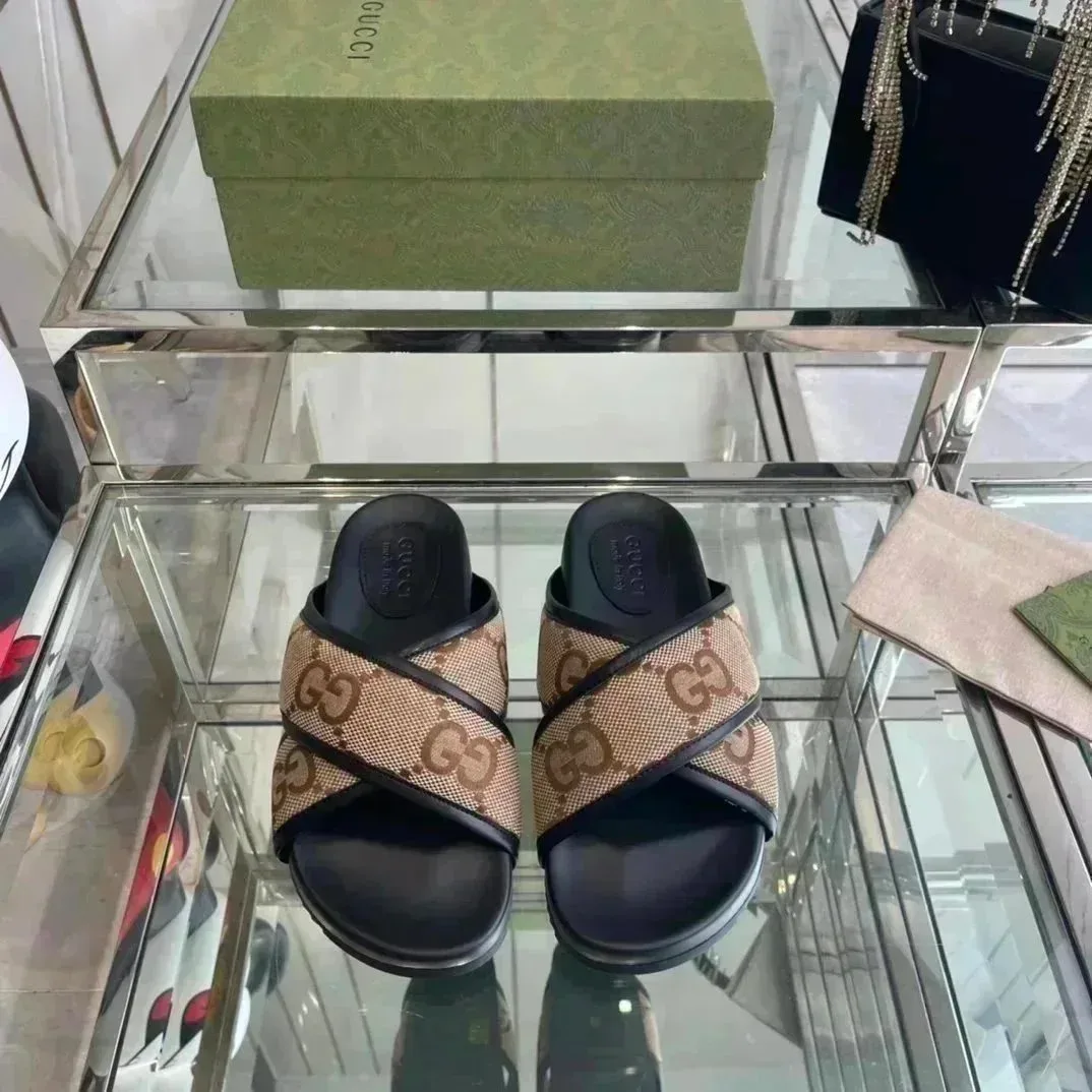Gucci Gucci GG Marmont Beige & Black Slippers Beige - 1