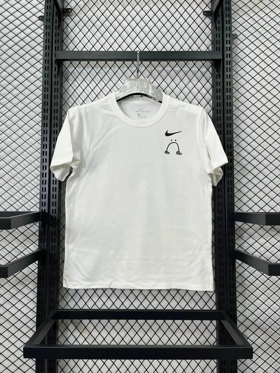 Nike Nike White Swoosh Graphic T-Shirt White - 1
