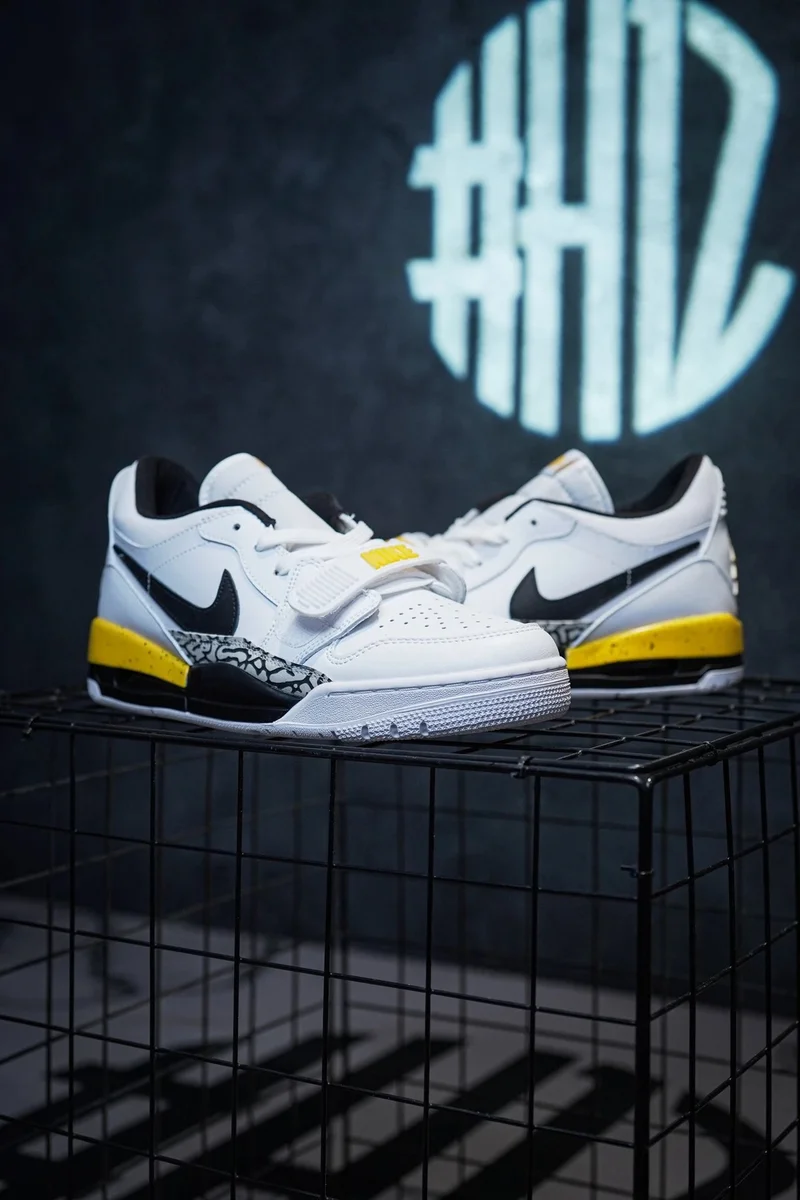 Jordan Nike Air Jordan Legacy 310 White/Black/Yellow Sneakers White - 1