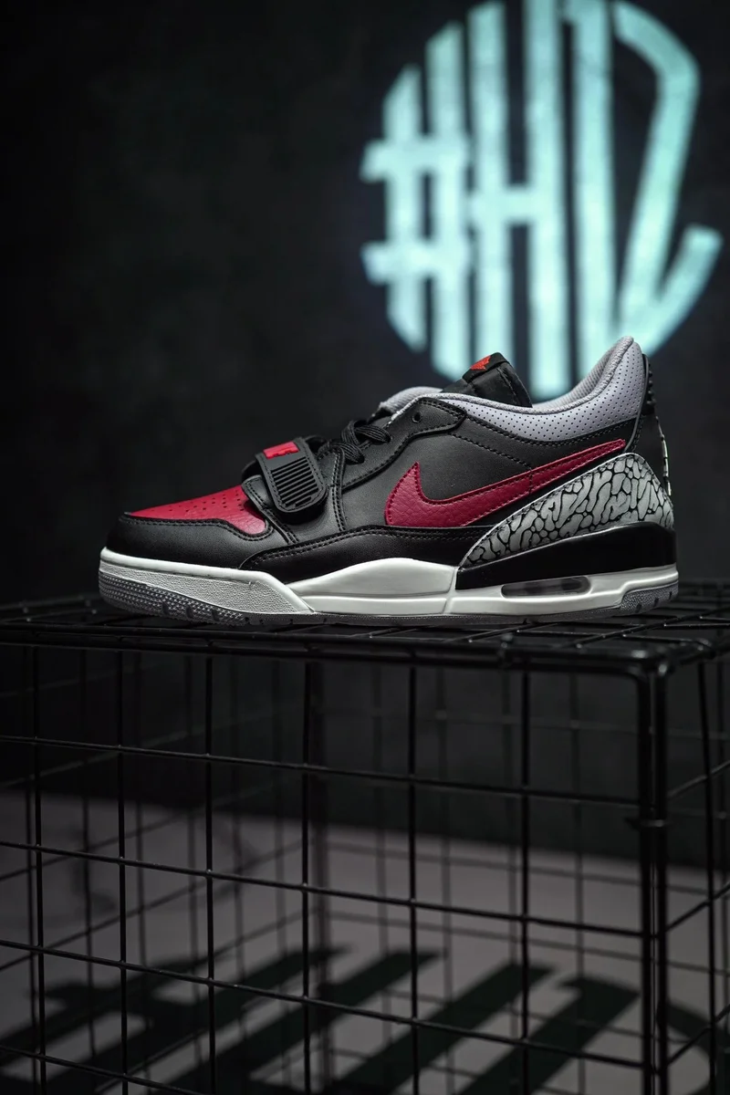 Jordan Nike Air Jordan 3 Low 'Black Cement' Sneakers Black - 1