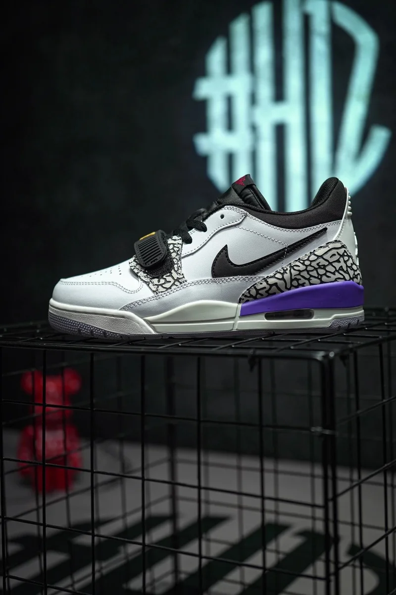 Jordan Nike Air Jordan 3 Low '07 White/Black/Purple Sneakers White - 1