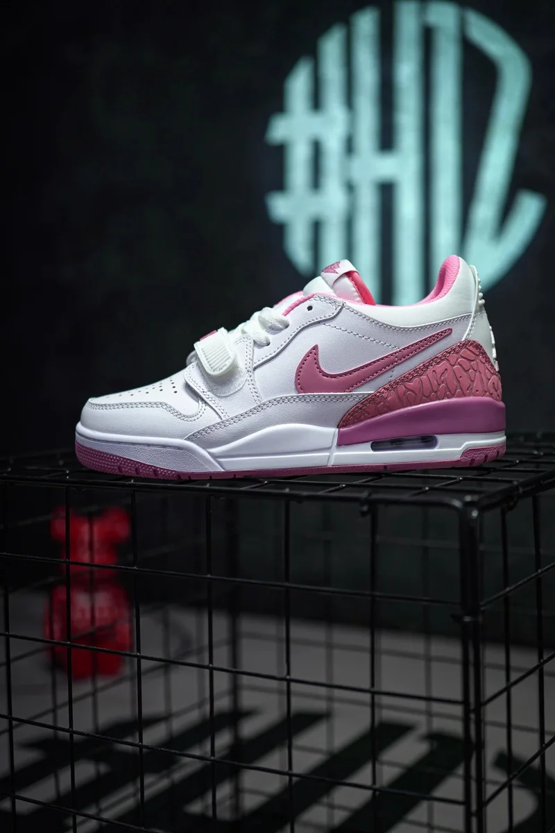 Jordan Nike Air Jordan Legacy 310 White Pink Sneakers White - 1